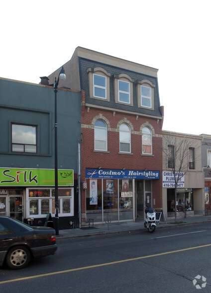 2909 Dundas St W, Toronto, ON for sale - Building Photo - Image 1 of 2