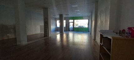 Retail in Parla, Madrid for lease Interior Photo- Image 2 of 4