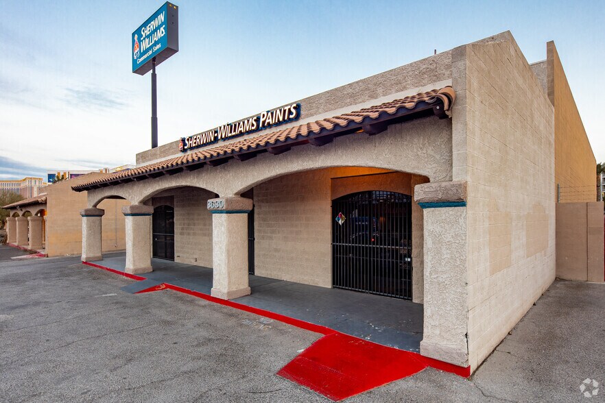 3630 S Highland Dr, Las Vegas, NV à louer - Photo du bâtiment - Image 2 de 6