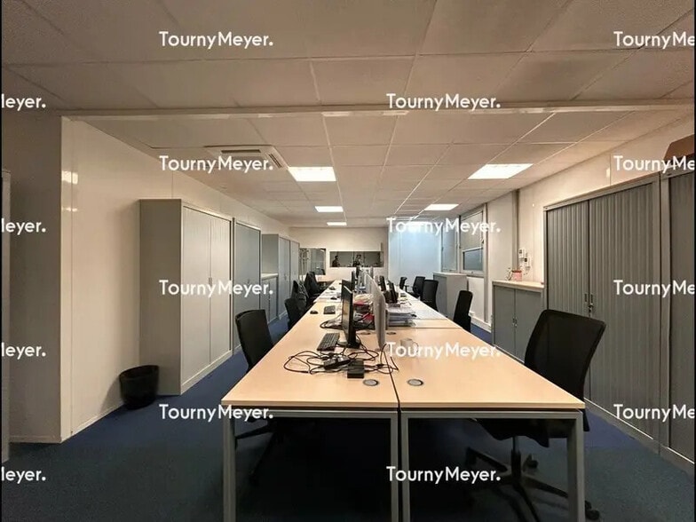 Office in Labège for lease - Interior Photo - Image 3 of 9