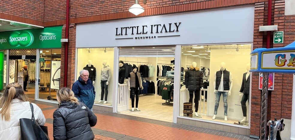 Market Hall St, Cannock à louer - Photo du bâtiment - Image 2 de 37