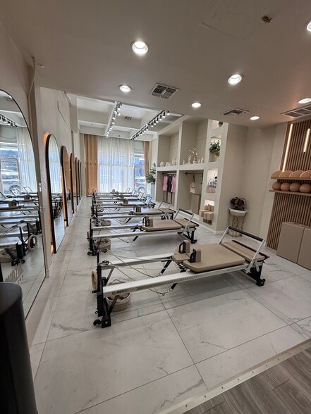 7601-7609 Melrose Ave, Los Angeles, CA for lease - Interior Photo - Image 3 of 10