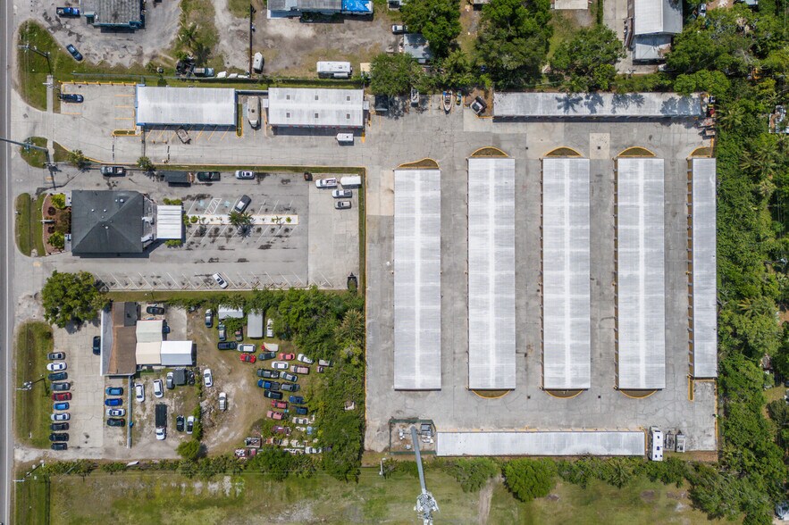 5550 15th St, Bradenton, FL à vendre - Photo du bâtiment - Image 2 de 6