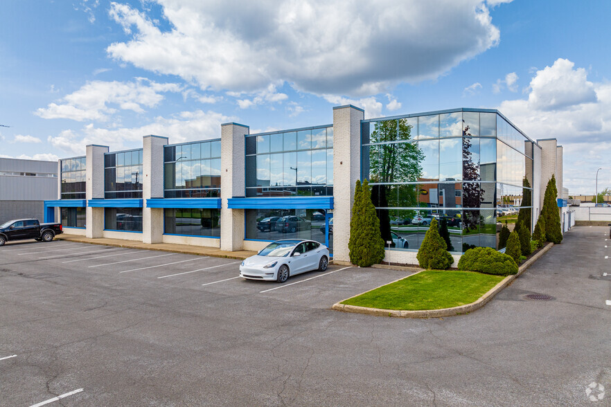 2025-2037 Rue Michelin, Laval, QC for lease - Primary Photo - Image 1 of 4