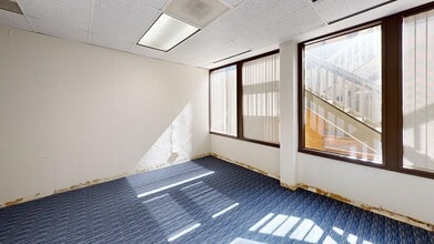 6800 Park Ten Blvd, San Antonio, TX for lease Interior Photo- Image 2 of 4