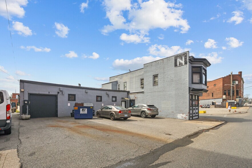 26-28 Summer St, Pawtucket, RI for sale - Building Photo - Image 3 of 11