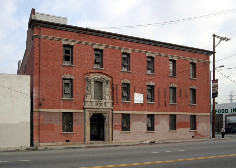 1727 N Spring St, Los Angeles, CA à vendre - Photo du bâtiment - Image 2 de 4