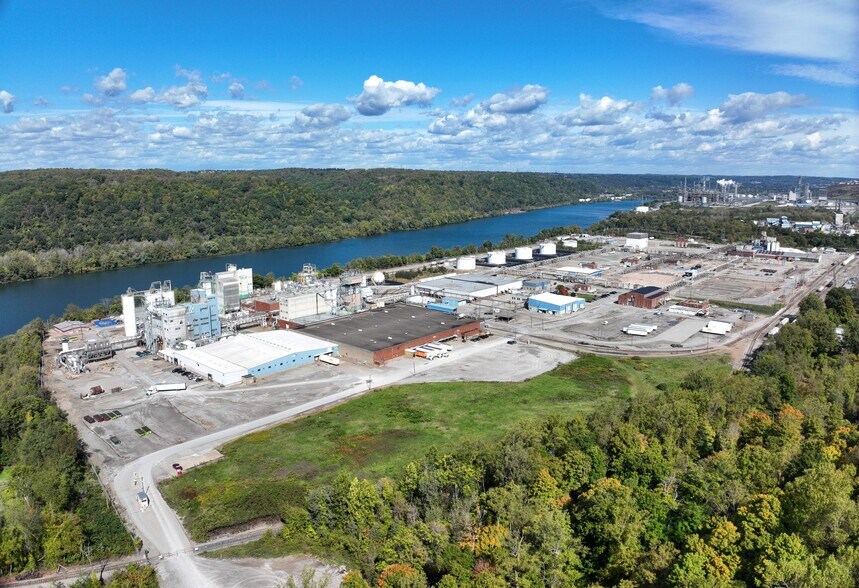 400 Frankfort Rd, Monaca, PA à vendre - Photo du bâtiment - Image 1 de 3