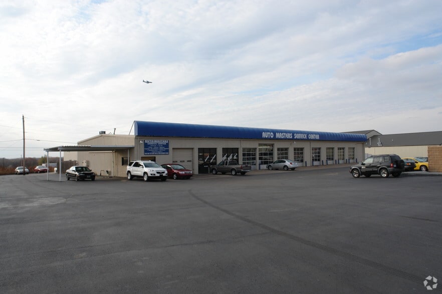 911 N Buckner St, Derby, KS for sale - Primary Photo - Image 1 of 74