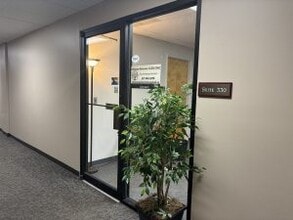 209 E Washington Ave, Jackson, MI for lease Interior Photo- Image 1 of 2