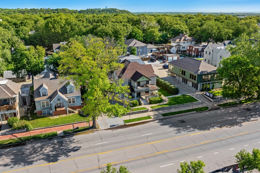 720 Poyntz Ave, Manhattan, KS for sale - Building Photo - Image 3 of 63