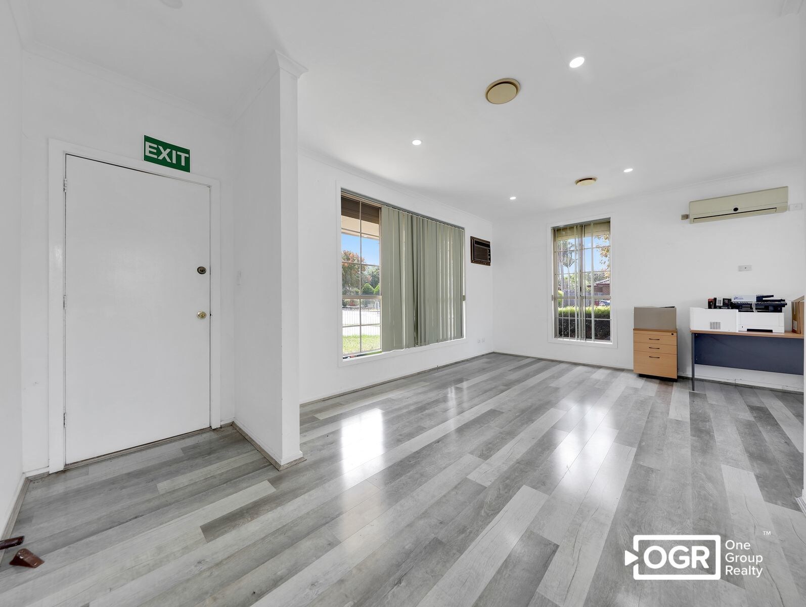 212 Roycroft Ave, Mill Park for lease Interior Photo- Image 1 of 8