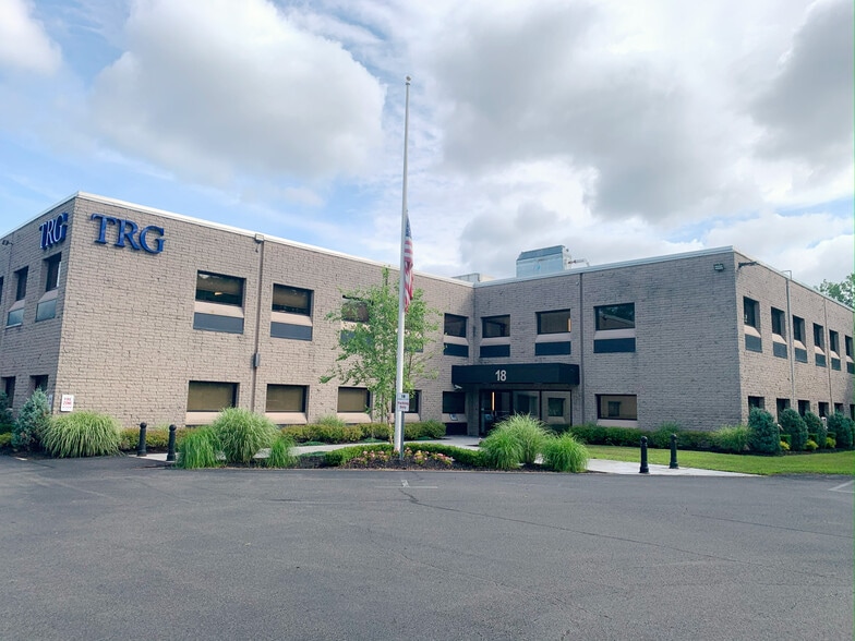 18 Computer Dr E, Albany, NY for lease - Building Photo - Image 2 of 5