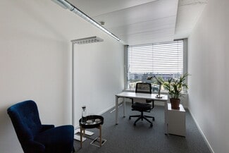 Plus de détails pour 22550 Town Cir, Moreno Valley, CA - Coworking à louer