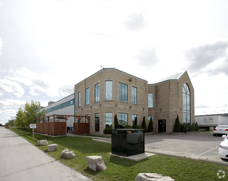30 Armstrong Ave, Halton Hills, ON for lease - Building Photo - Image 2 of 2