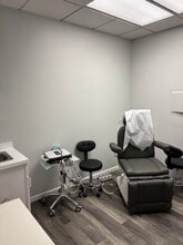 45-47 Orient Way, Rutherford, NJ à louer Photo intérieure- Image 2 de 4