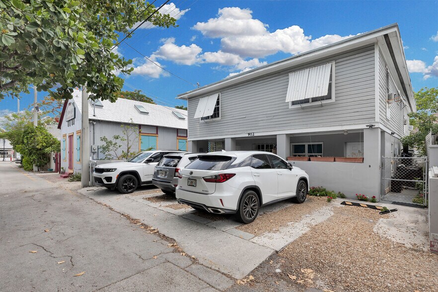 912 Pohalski St, Key West, FL à vendre - Photo du bâtiment - Image 3 de 54