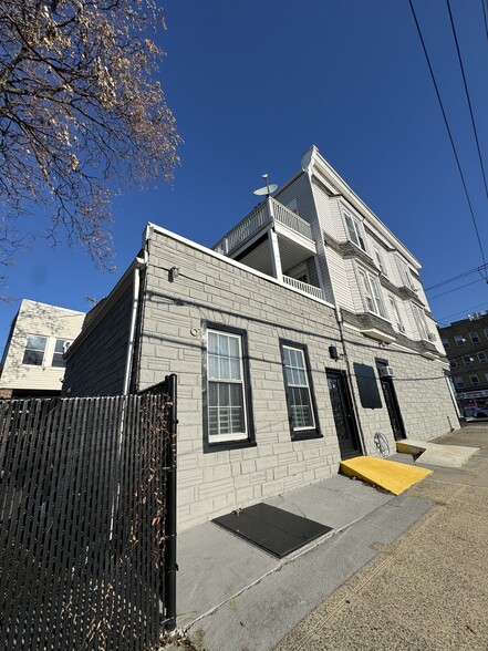 3182 E Tremont Ave, Bronx, NY à louer - Photo du bâtiment - Image 3 de 19
