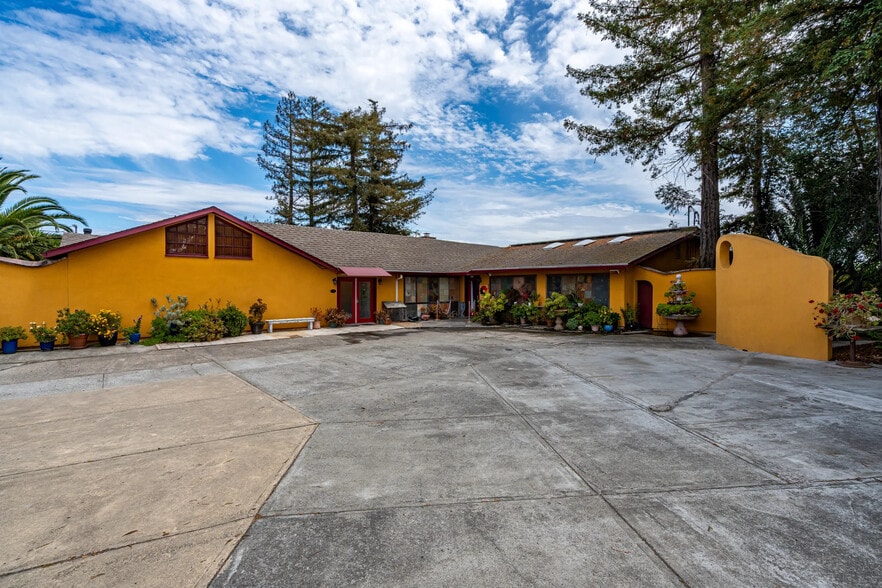 75 Fremont Dr, Sonoma, CA à vendre - Photo du bâtiment - Image 2 de 16