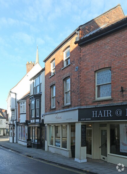 7 Mercer Row, Louth à louer - Photo du bâtiment - Image 2 de 2