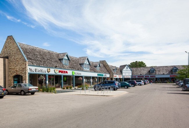 Plus de détails pour 1111-1213 N Sherman Ave, Madison, WI - Commerce de détail à louer