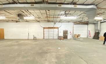2044 Wadsworth Rd, Norton, OH for lease Interior Photo- Image 1 of 3