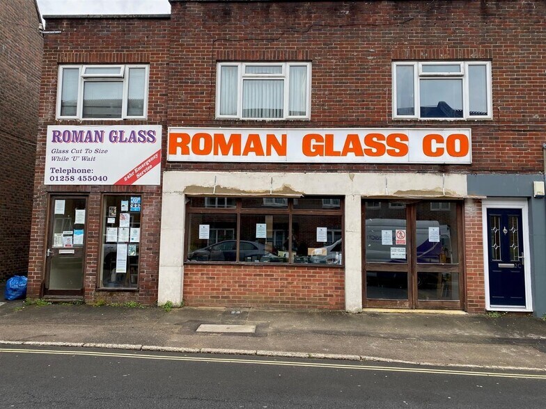 8-10 White Cliff Mill St, Blandford Forum à vendre - Photo du bâtiment - Image 2 de 7