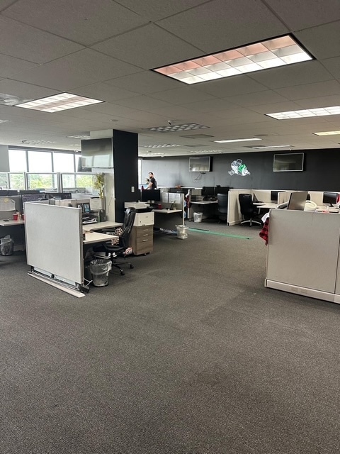 8700 W Flagler St, Miami, FL for lease Interior Photo- Image 1 of 4