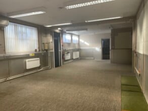 38-38A High St, Alton for lease Interior Photo- Image 1 of 2