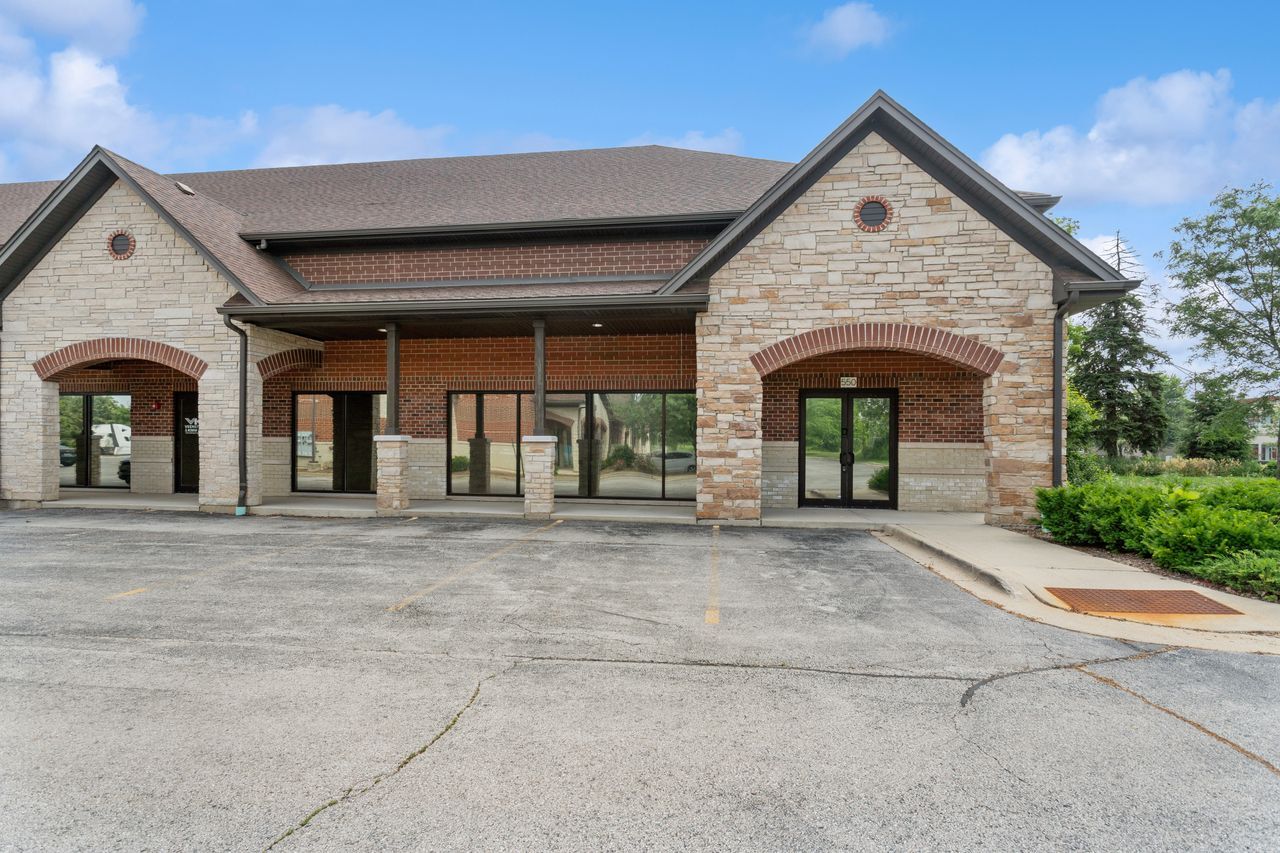 550-660 W Boughton Rd, Bolingbrook, IL for lease Interior Photo- Image 1 of 15