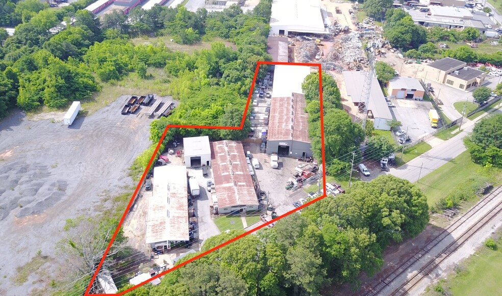 2514 W Point Ave, College Park, GA à vendre - Photo du bâtiment - Image 2 de 5