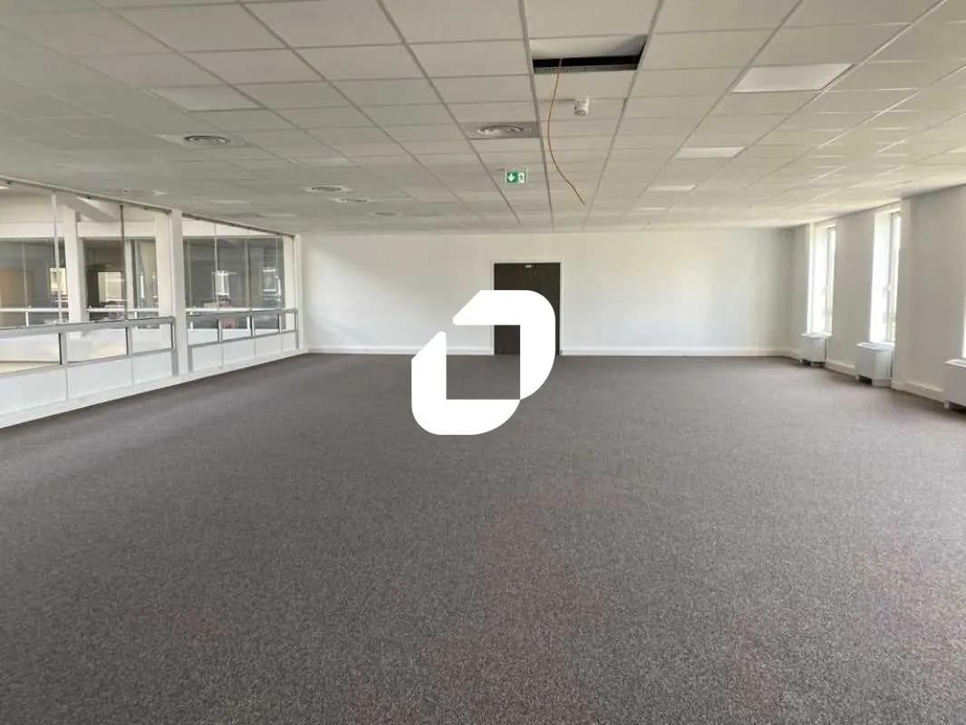 Bureau dans Cergy à louer Photo intérieure- Image 1 de 11