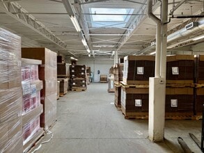 88-142 Cawthra Ave, Toronto, ON à louer Photo intérieure- Image 2 de 3