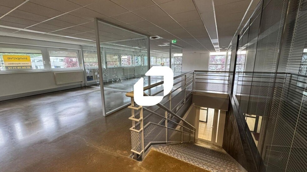 32 Rue De L'Industrie, Illkirch-Graffenstaden for lease - Interior Photo - Image 2 of 21