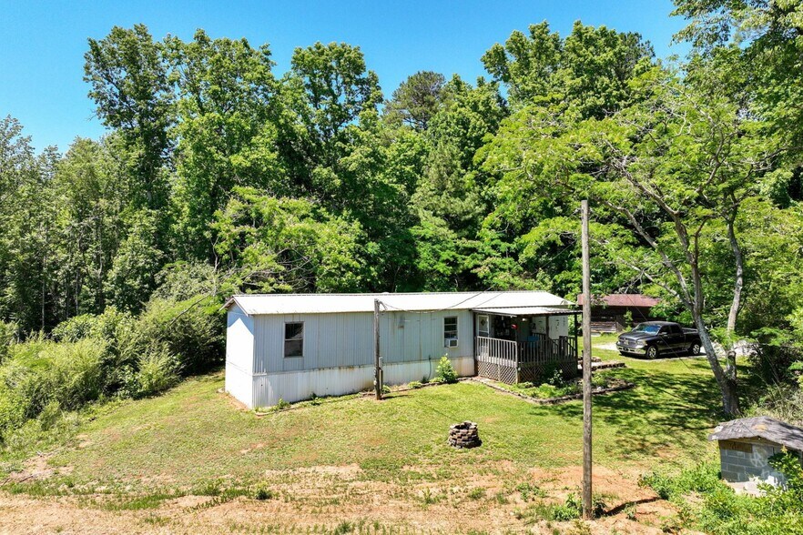 5872 Glenn Burtz Rd, Murrayville, GA à vendre - Photo du bâtiment - Image 2 de 10