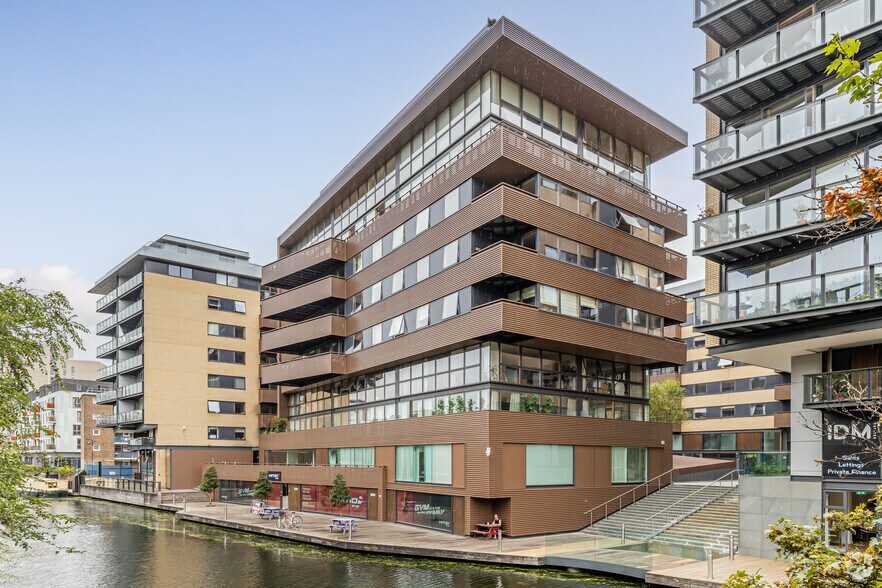 1 Poole St, Londres à louer - Photo du bâtiment - Image 1 de 26