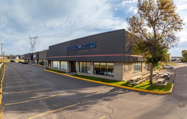 More details for 450-500 Av Saint-Jean-Baptiste, Québec, QC - Flex, Industrial for Lease