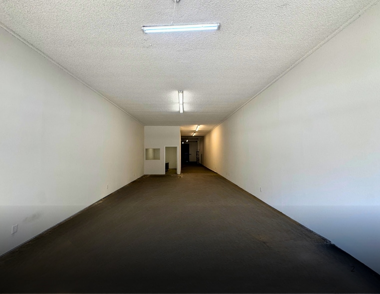 1360 S Broadway, Los Angeles, CA for lease - Building Photo - Image 2 of 5