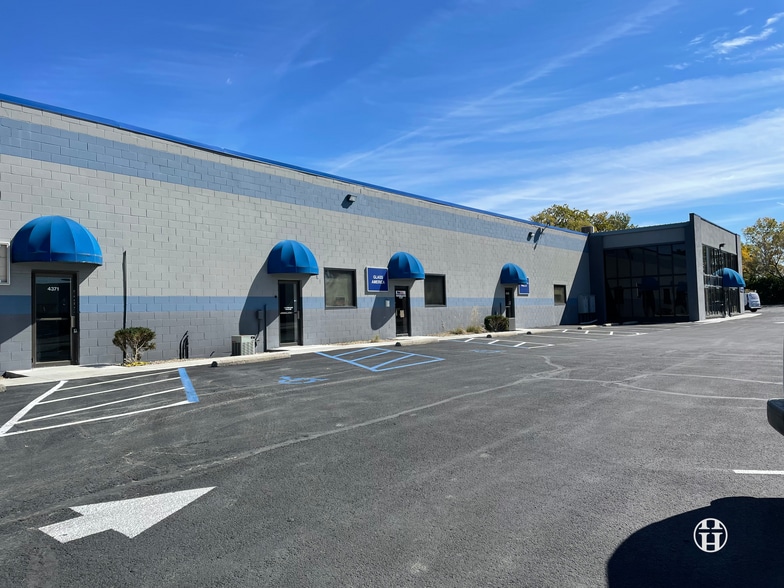 4351-4375 Sellers St, Indianapolis, IN for lease - Building Photo - Image 2 of 3