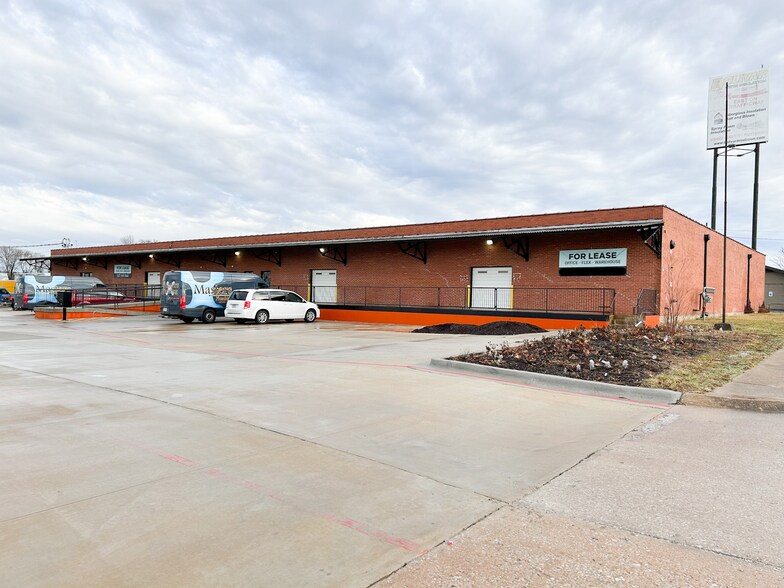 224 N Stewart Ave, Springfield, MO à louer - Photo principale - Image 1 de 29