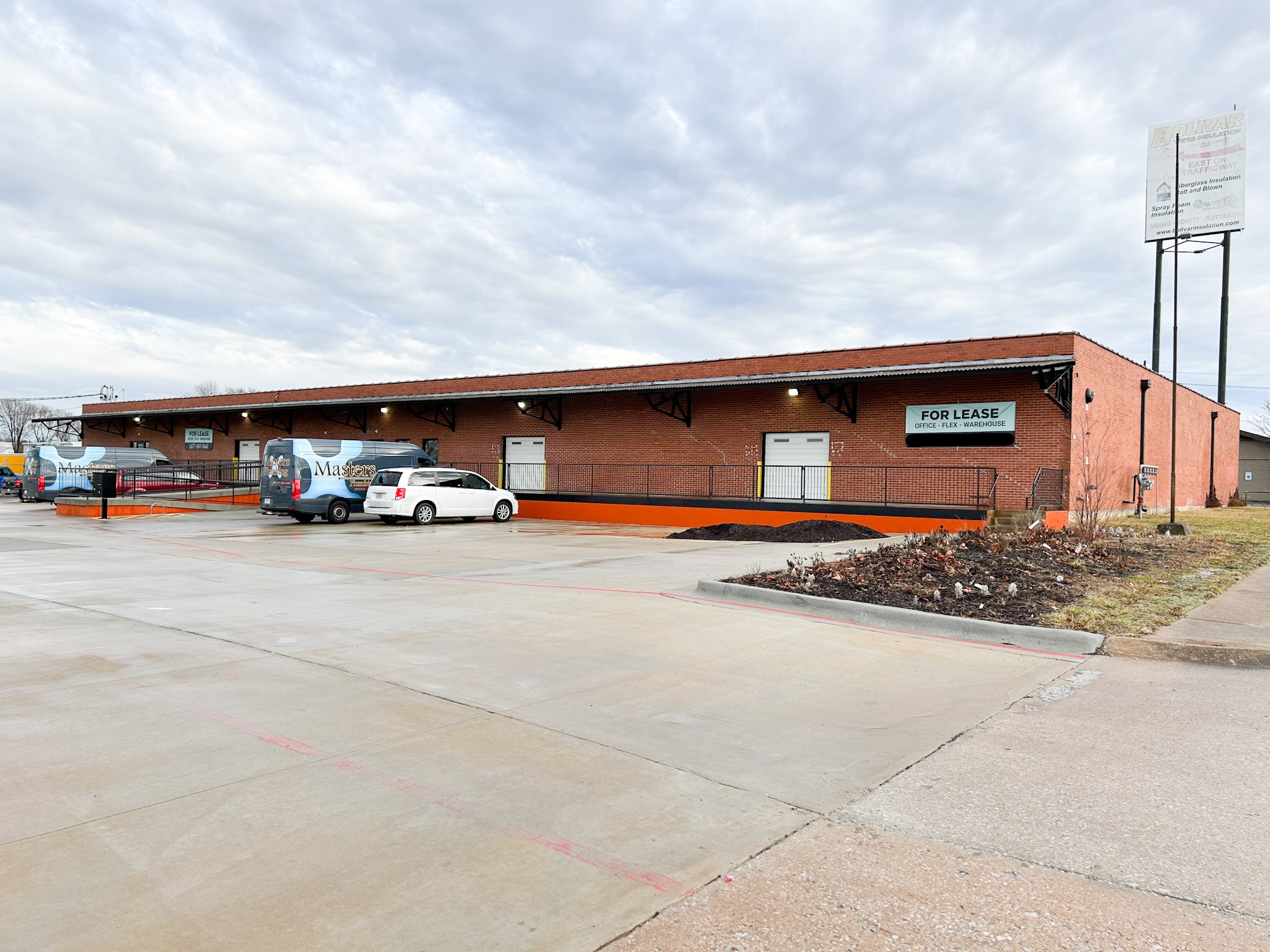 224 N Stewart Ave, Springfield, MO à louer Photo principale- Image 1 de 30