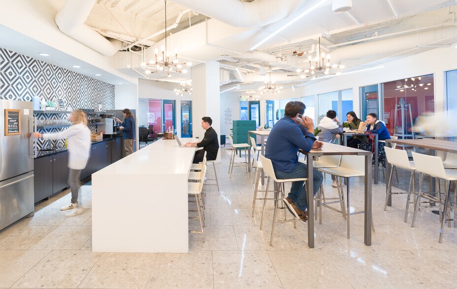 2150 N 1st St, San Jose, CA à louer - Photo du bâtiment - Image 2 de 25