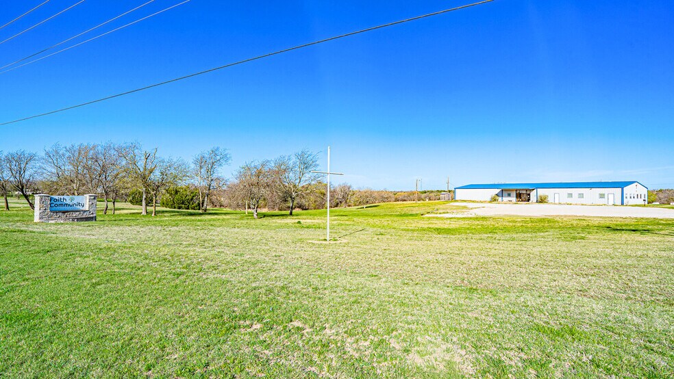 3577 N FM 51, Weatherford, TX à vendre - Photo du bâtiment - Image 1 de 10