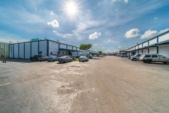 7166 NW 12th St, Miami, FL for lease Interior Photo- Image 2 of 2