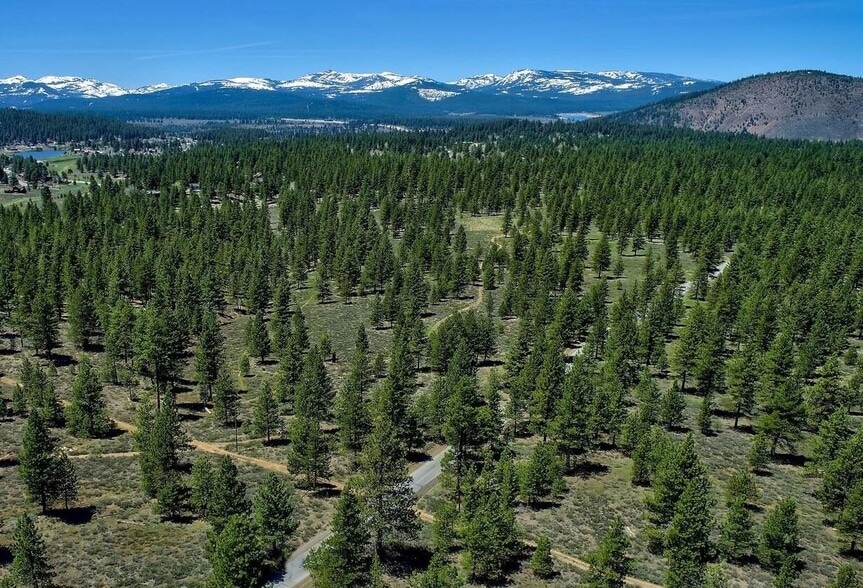 11221 Martis Peak rd, Truckee, CA for sale - Building Photo - Image 2 of 3