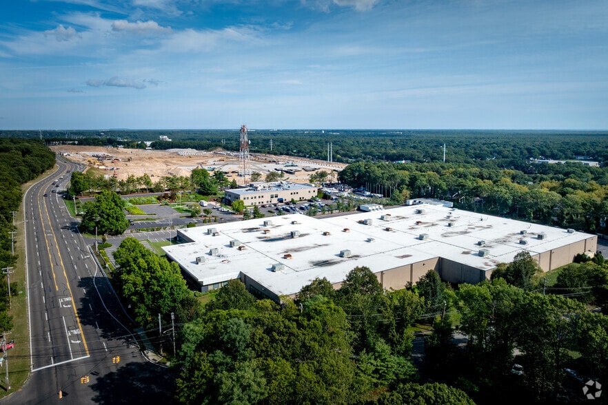 1516 Motor Pky, Hauppauge, NY for lease - Aerial - Image 3 of 4