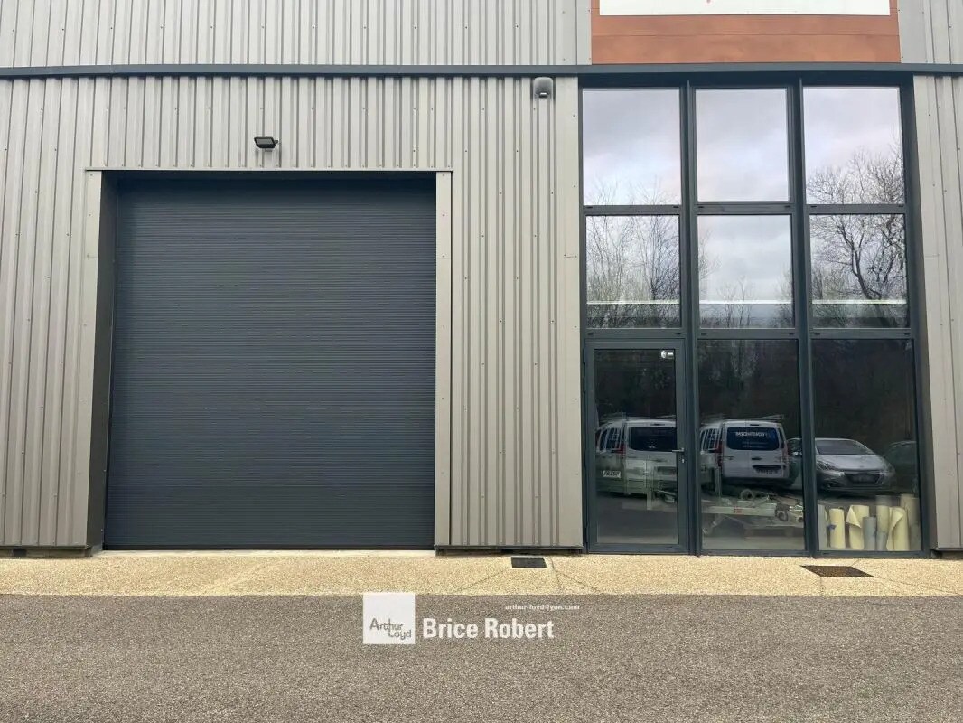 3 Rue De La Pierre Bleue, Chaponost for lease Building Photo- Image 1 of 9