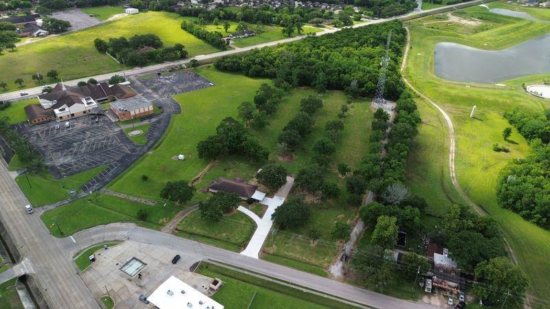 1001 Rosharon Rd, Alvin, TX for sale Building Photo- Image 1 of 1