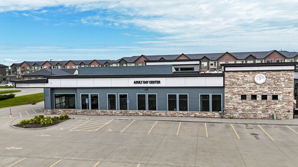 801 NE Venture Dr, Waukee, IA à louer - Photo du bâtiment - Image 1 de 13