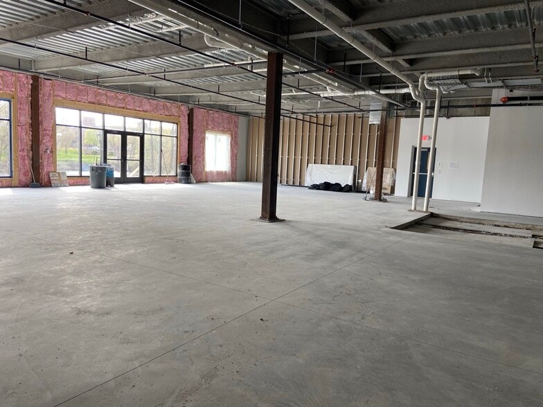 186 Main Street, Auburn, ME for lease - Building Photo - Image 3 of 10